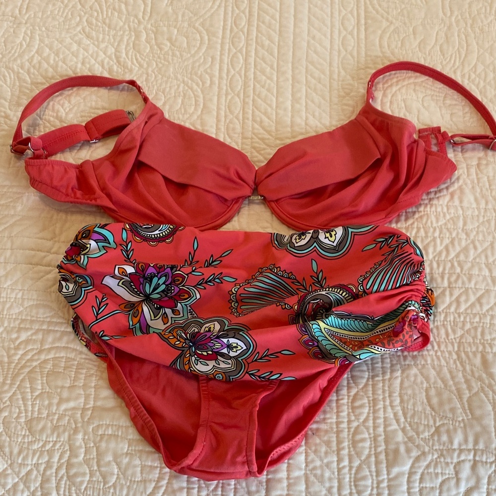 VENUS Red and Multicolor Bikini